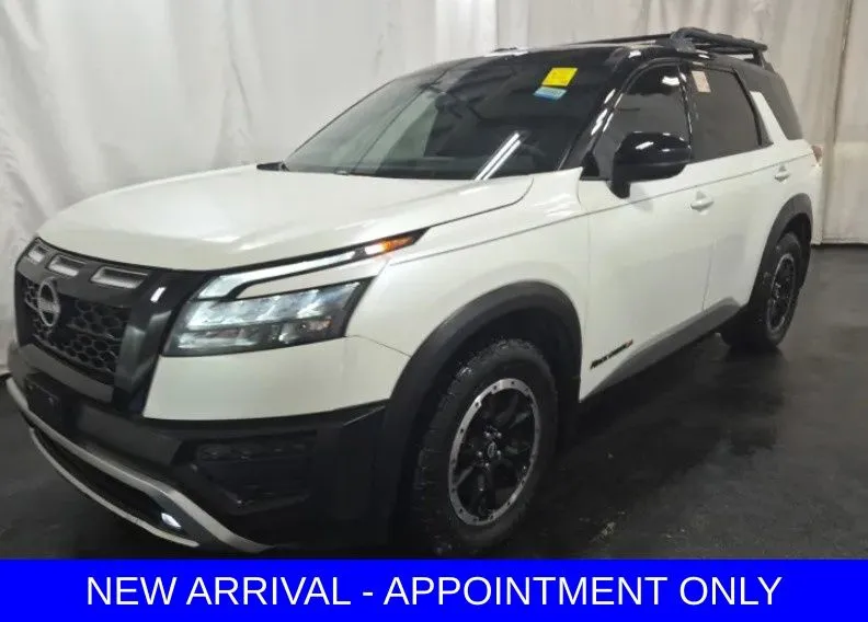White 2024 Nissan Pathfinder Rock Creek for sale in Denton, TX