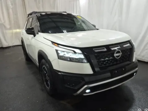 More photos of 2024 Nissan Pathfinder Rock Creek at Sign It Drive It, TX