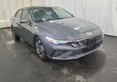 More photos of 2024 Hyundai Elantra Hybrid Limited at Sign It Drive It, TX