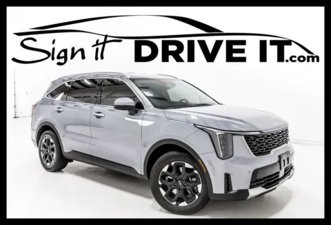 Silver 2024 Kia Sorento S for sale in Denton, TX