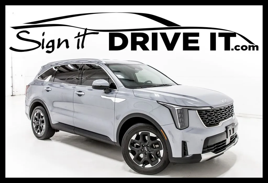 2024 Kia Sorento S AT's photo
