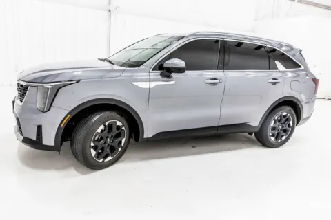 More photos of 2024 Kia Sorento S at Sign It Drive It, TX