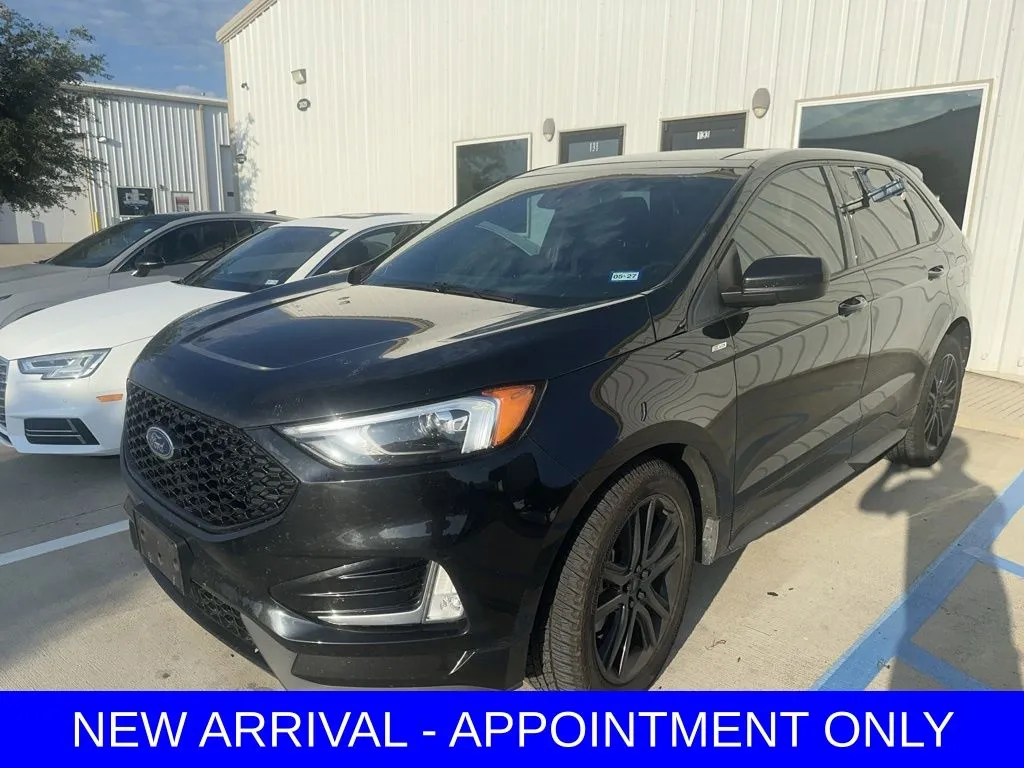 2022 Ford Edge ST-Line AWD's photo