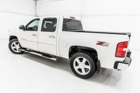 More photos of 2013 Chevrolet Silverado 1500 LT at Sign It Drive It, TX