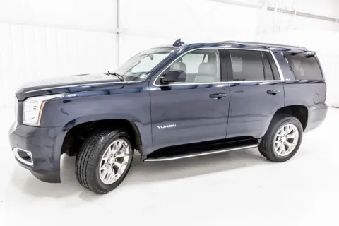 Another view of 2020 GMC Yukon SLT Standard Edition for sale in Denton, TX at Sign It Drive It