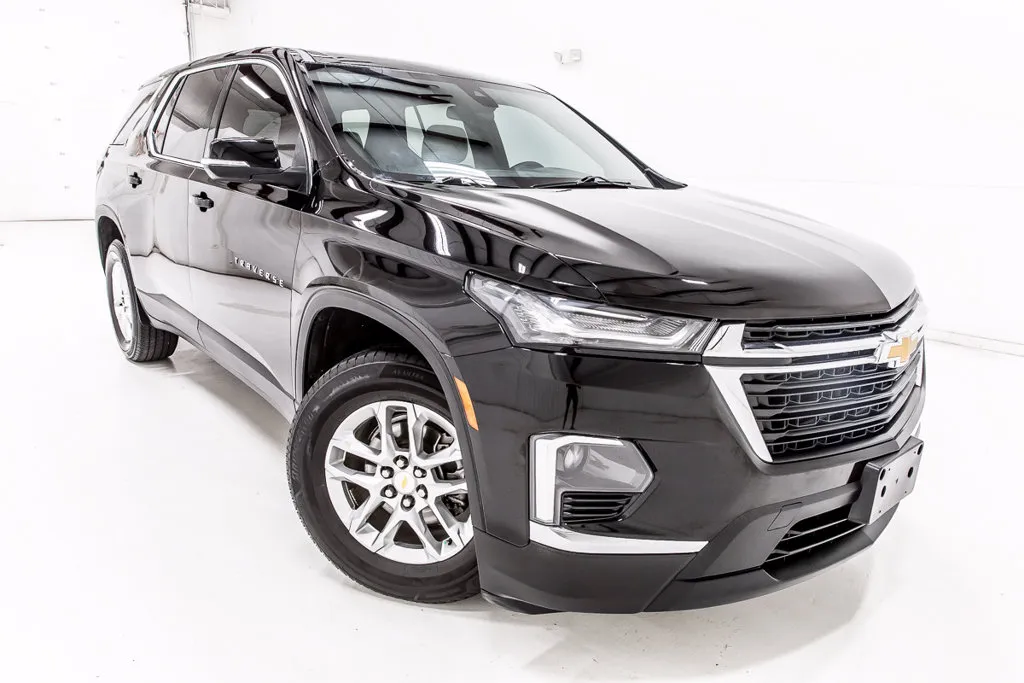 2023 Chevrolet Traverse LS - Photo 9