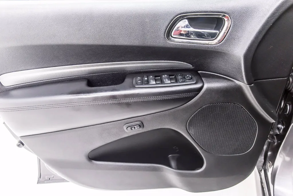 2023 Chevrolet Traverse LS - Photo 25