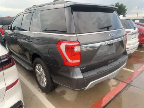 More photos of 2020 Ford Expedition XLT at Sign It Drive It, TX