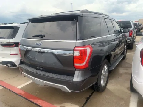 More photos of 2020 Ford Expedition XLT at Sign It Drive It, TX