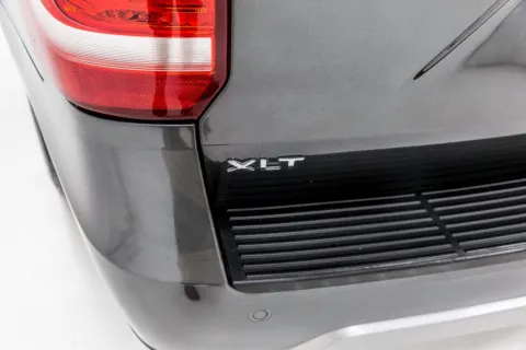 More photos of 2020 Ford Expedition XLT at Sign It Drive It, TX