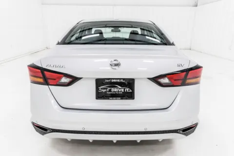 More photos of 2021 Nissan Altima 2.5 SV at Sign It Drive It, TX