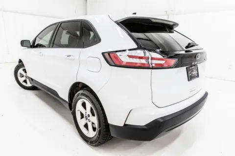 More photos of 2021 Ford Edge SE at Sign It Drive It, TX