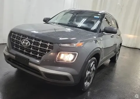 Gray 2023 Hyundai Venue SEL for sale in Denton, TX
