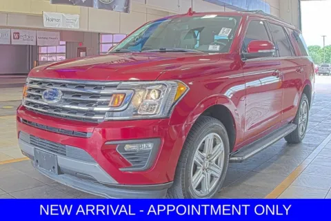 Red 2019 Ford Expedition XLT for sale in Denton, TX