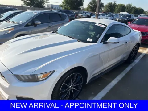 White 2017 Ford Mustang EcoBoost Premium for sale in Denton, TX