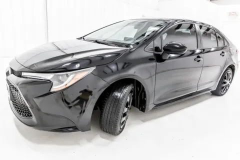 Another view of 2020 Toyota Corolla LE for sale in Denton, TX at Sign It Drive It