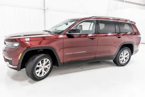 Another view of 2021 Jeep Grand Cherokee L Limited for sale in Denton, TX at Sign It Drive It