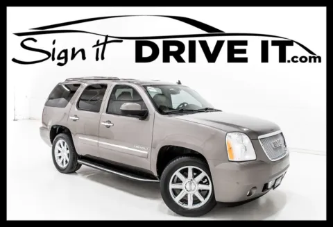 Beige 2011 GMC Yukon Denali for sale in Denton, TX