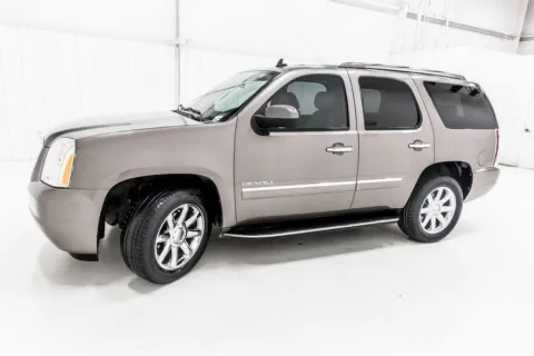 More photos of 2011 GMC Yukon Denali at Sign It Drive It, TX