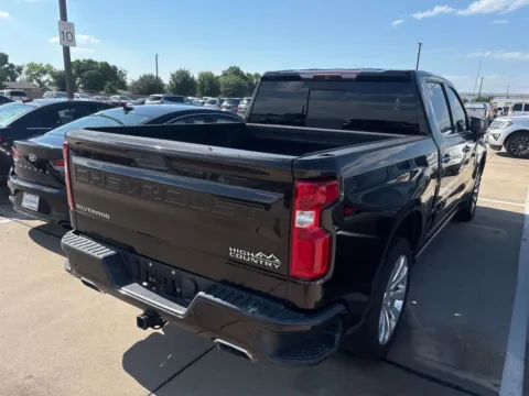 More photos of 2019 Chevrolet Silverado 1500 High Country at Sign It Drive It, TX