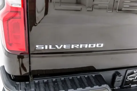 More photos of 2019 Chevrolet Silverado 1500 High Country at Sign It Drive It, TX