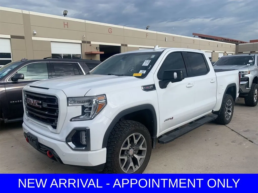 2020 GMC Sierra 4WD Crew Cab Short Box AT4's photo