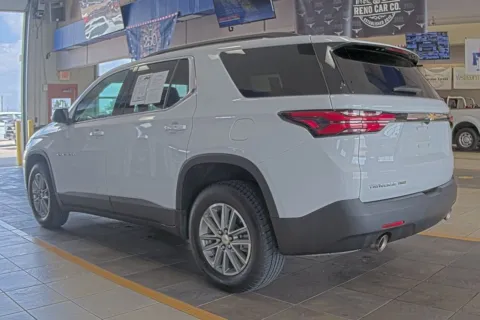 More photos of 2023 Chevrolet Traverse LT Leather at Sign It Drive It, TX