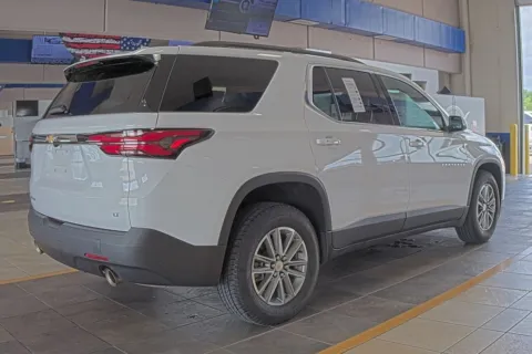 More photos of 2023 Chevrolet Traverse LT Leather at Sign It Drive It, TX
