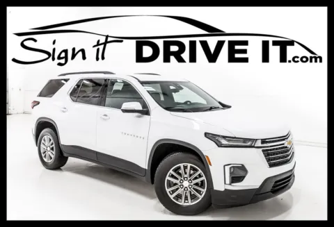 White 2023 Chevrolet Traverse LT Leather for sale in Denton, TX