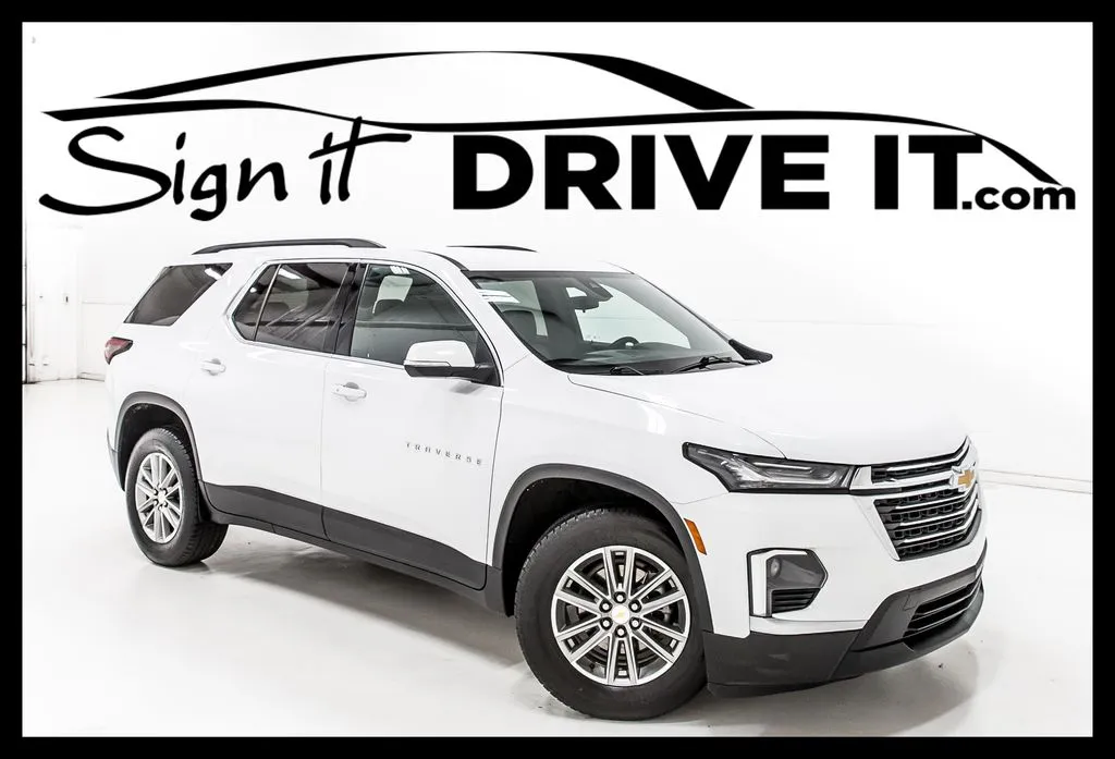White 2023 Chevrolet Traverse LT Leather for sale in Denton, TX