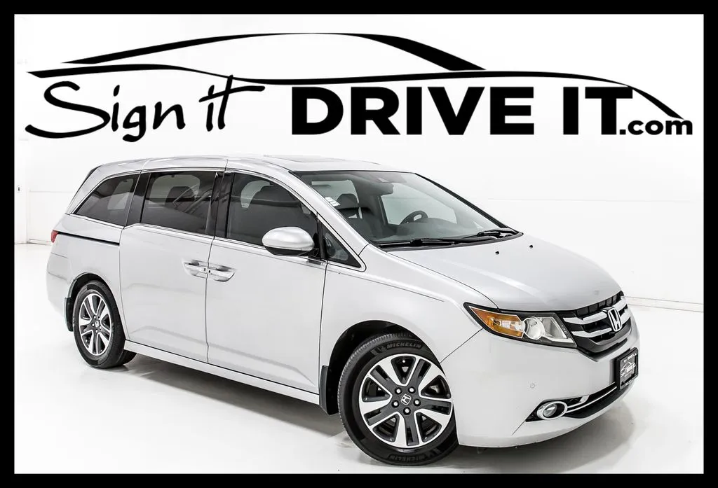 White 2015 Honda Odyssey Touring Elite for sale in Denton, TX