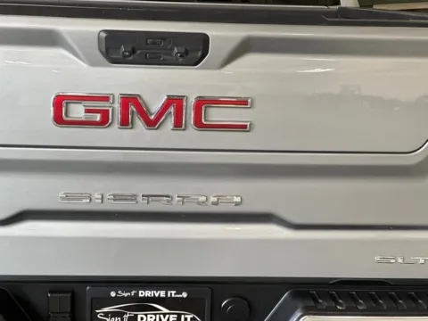 More photos of 2025 GMC Sierra 1500 SLT at Sign It Drive It, TX