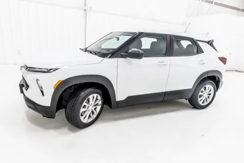 More photos of 2024 Chevrolet TrailBlazer LS at Sign It Drive It, TX