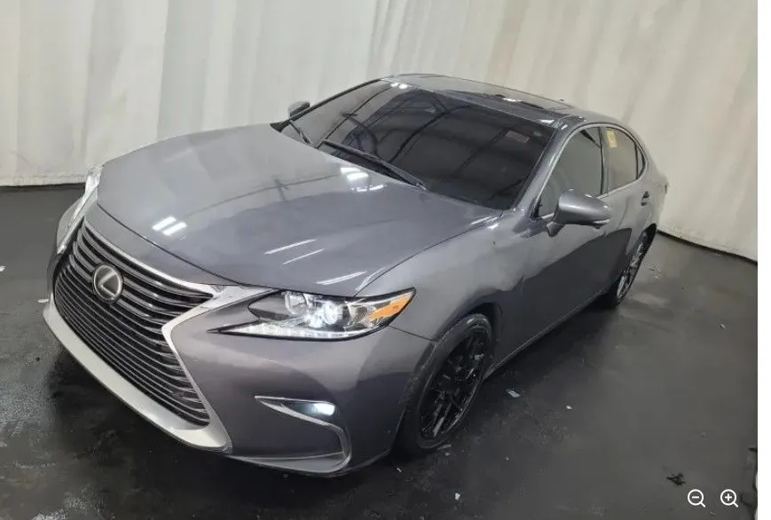 Gray 2018 Lexus ES 350 for sale in Denton, TX