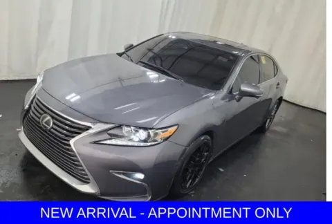 Gray 2018 Lexus ES 350 for sale in Denton, TX