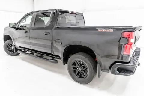 More photos of 2019 Chevrolet Silverado 1500 LT Trail Boss at Sign It Drive It, TX