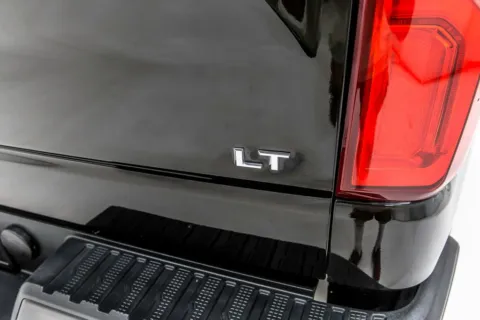 More photos of 2019 Chevrolet Silverado 1500 LT Trail Boss at Sign It Drive It, TX