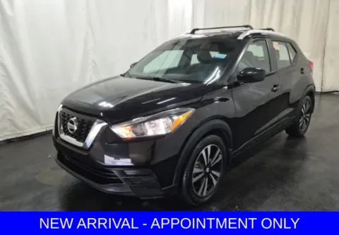 Black 2019 Nissan Kicks SV for sale in Denton, TX
