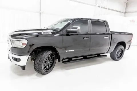 More photos of 2020 Ram 1500 Big Horn/Lone Star at Sign It Drive It, TX