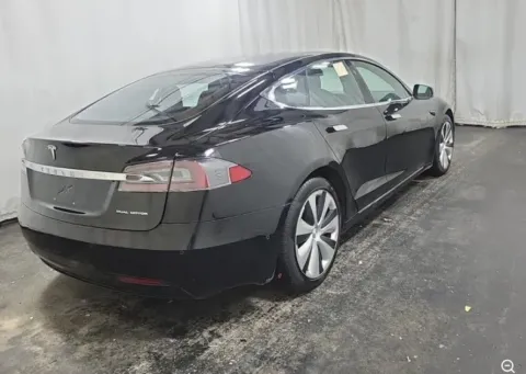 More photos of 2020 Tesla Model S Long Range at Sign It Drive It, TX