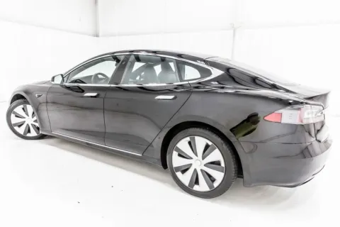 More photos of 2020 Tesla Model S Long Range at Sign It Drive It, TX
