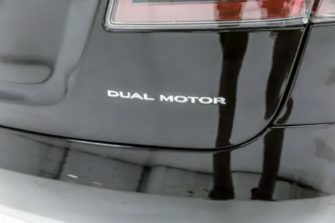 More photos of 2020 Tesla Model S Long Range at Sign It Drive It, TX
