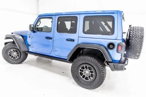 More photos of 2022 Jeep Wrangler Unlimited High Tide at Sign It Drive It, TX