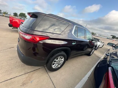 More photos of 2021 Chevrolet Traverse LT Leather at Sign It Drive It, TX