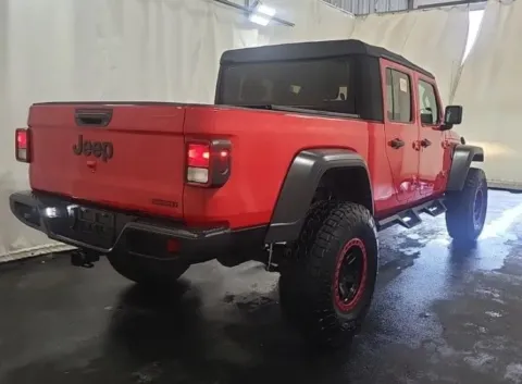 More photos of 2020 Jeep Gladiator Sport at Sign It Drive It, TX