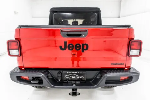 More photos of 2020 Jeep Gladiator Sport at Sign It Drive It, TX