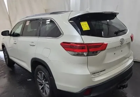 Another view of 2019 Toyota Highlander XLE for sale in Denton, TX at Sign It Drive It