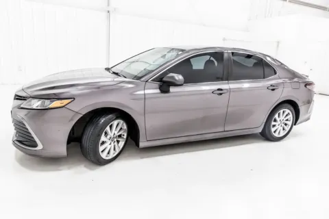More photos of 2022 Toyota Camry LE at Sign It Drive It, TX