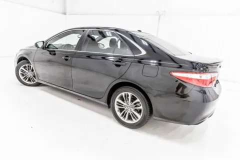 More photos of 2015 Toyota Camry SE at Sign It Drive It, TX