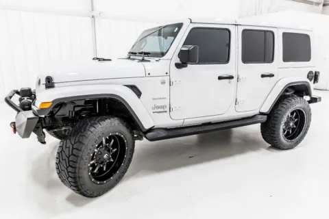 More photos of 2019 Jeep Wrangler Unlimited Sahara at Sign It Drive It, TX